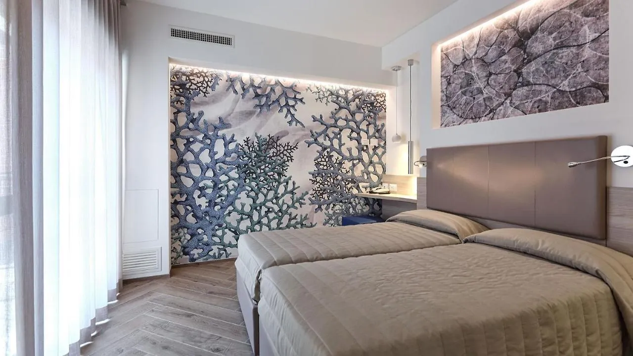 Hotel La Serena Бибионе Италия