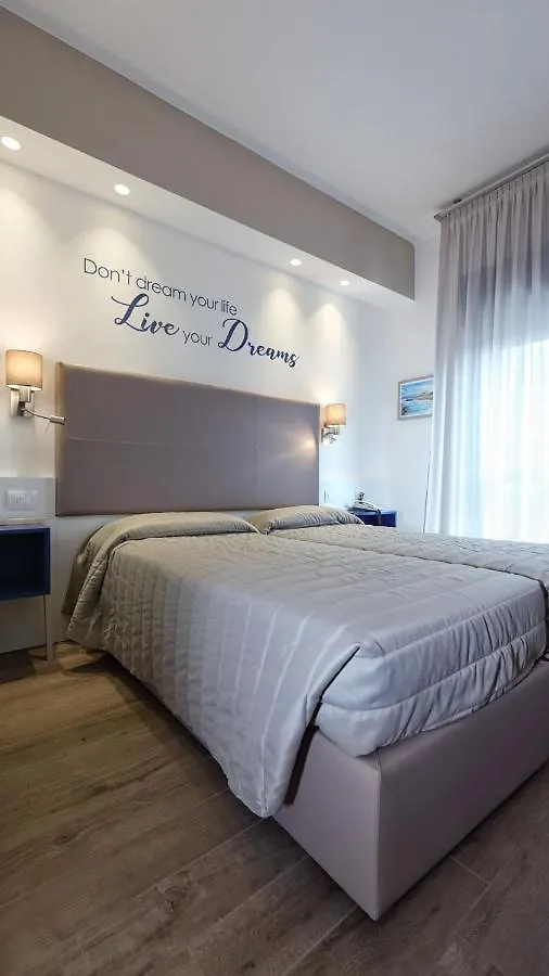 Hotel La Serena Бибионе