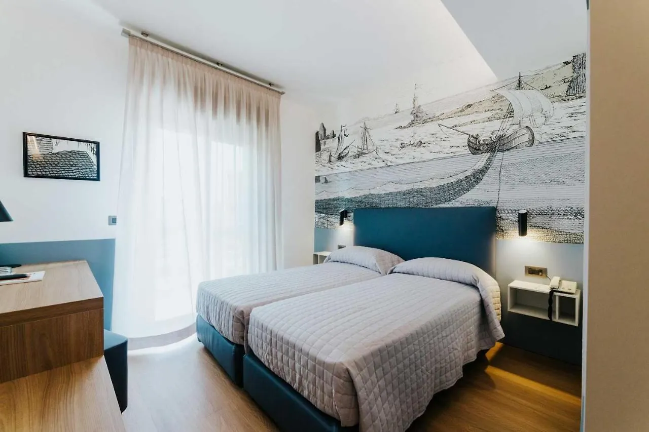 Hotel La Serena Бибионе