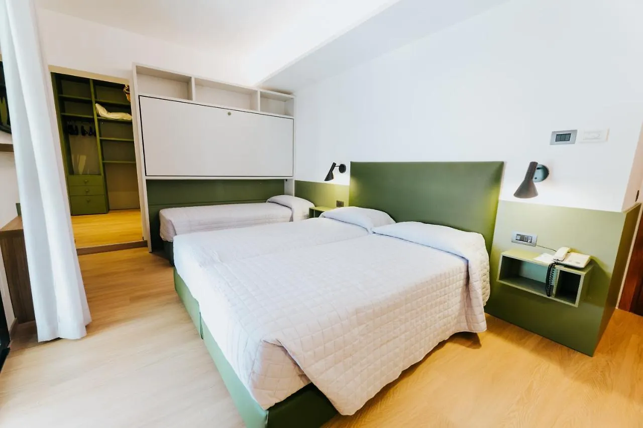 Hotel La Serena Бибионе